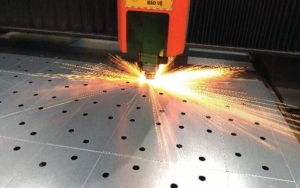 Cắt – gia công sắt thép theo yêu cầu